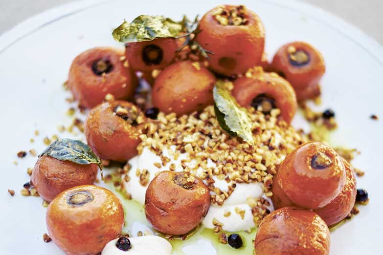 Foto von Geschmorte runde Möhren mit Ricotta & Nusskrokant